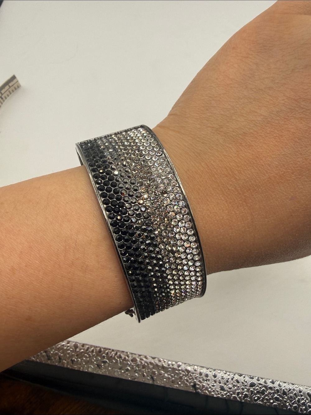 Lia Sophia bangel Ombre Cuff Bracelet - Black tone